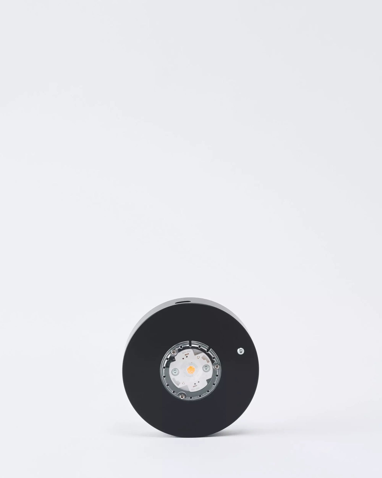 MAGNETIC BATTERY ENERGY BOX